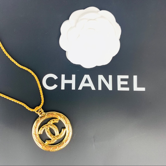 CHANEL Jewelry - CHANEL Medallion Charm Necklace
